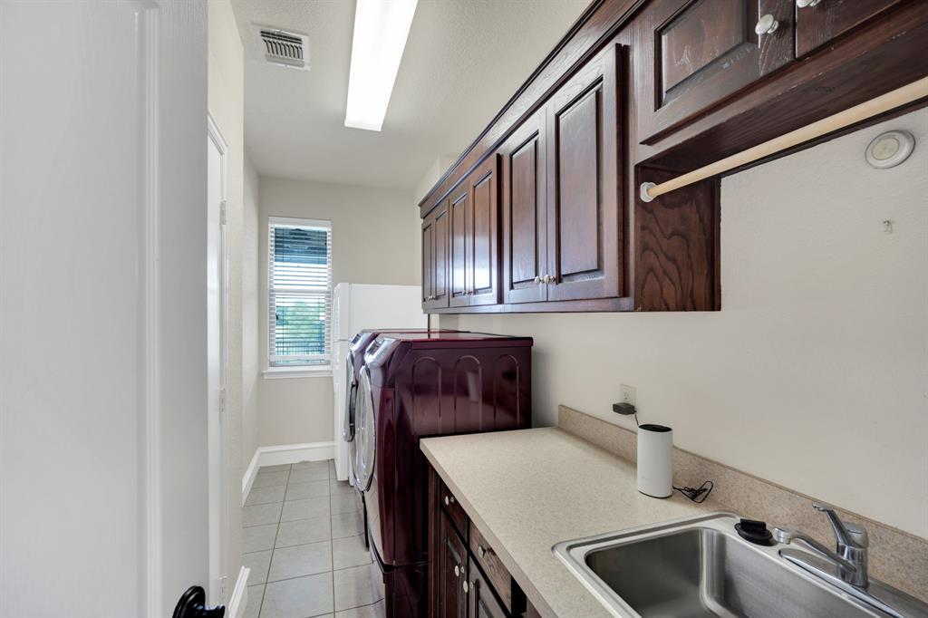 241 Cody Road Ennis, TX 75119 - Photo 25 of 40