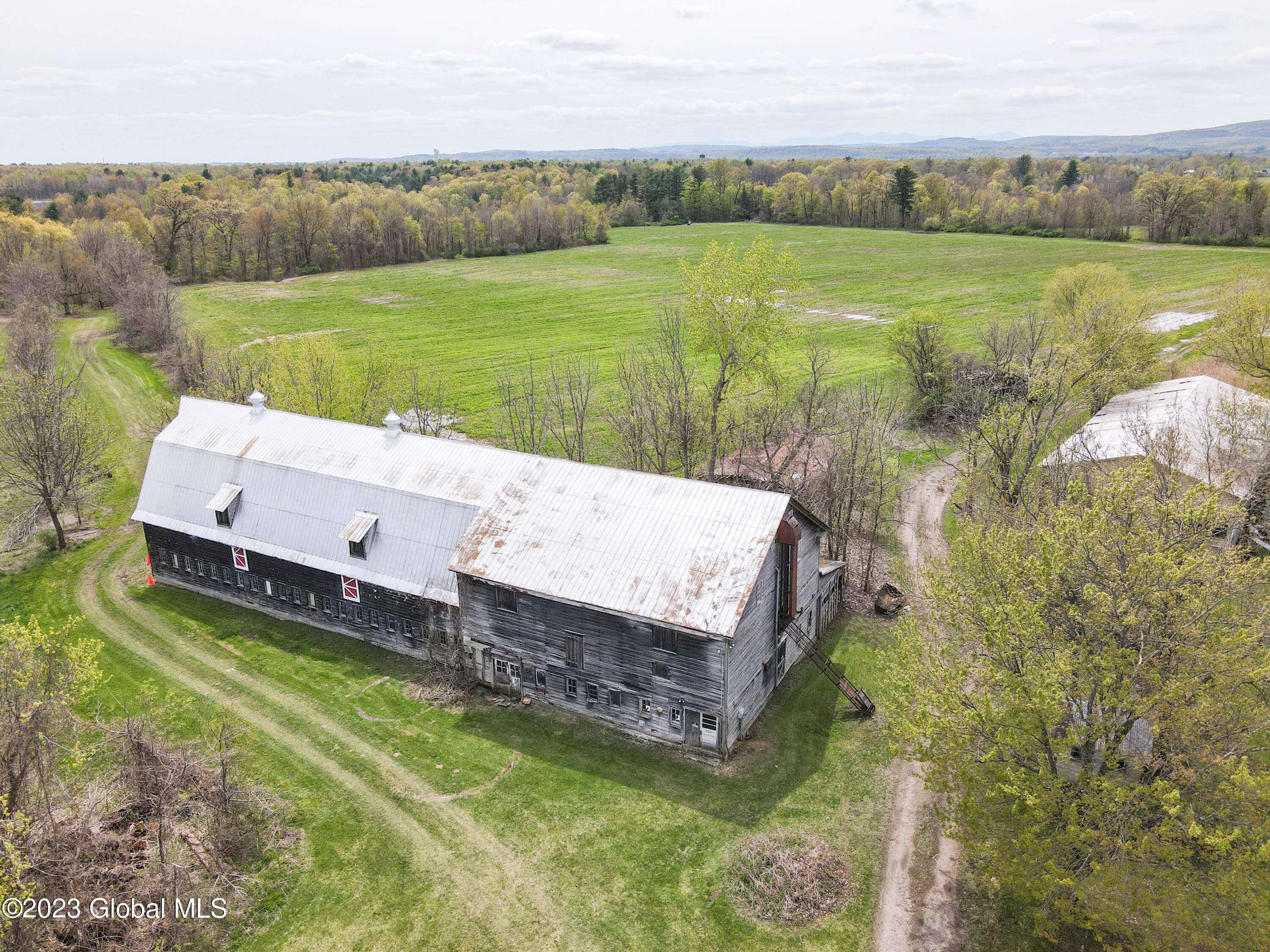 292 Clapper Road Bethlehem, NY 12158 - Photo 10 of 13 exterior