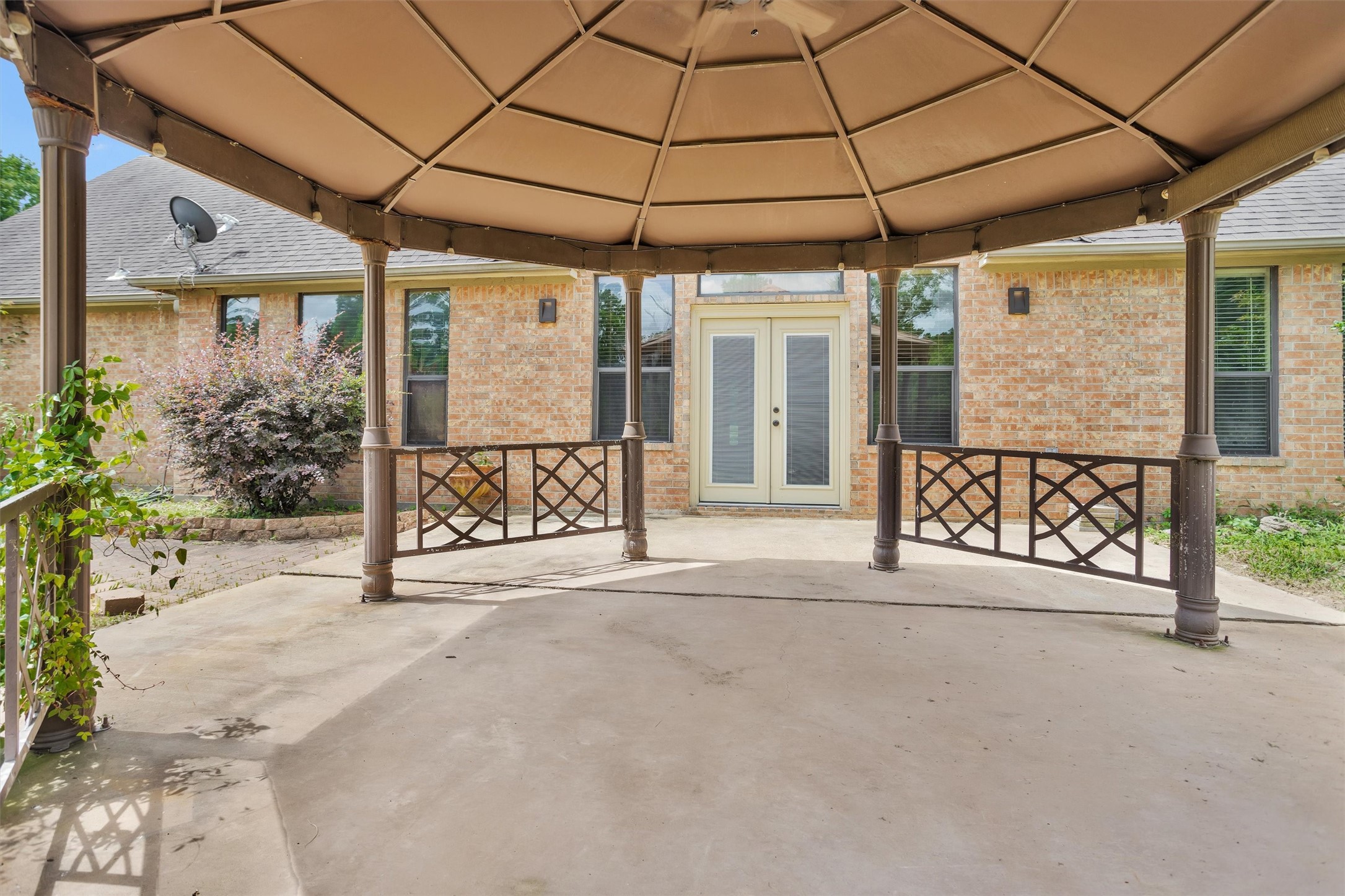 21 Ranch Rd One Willis, TX 77378 - Photo 33 of 49