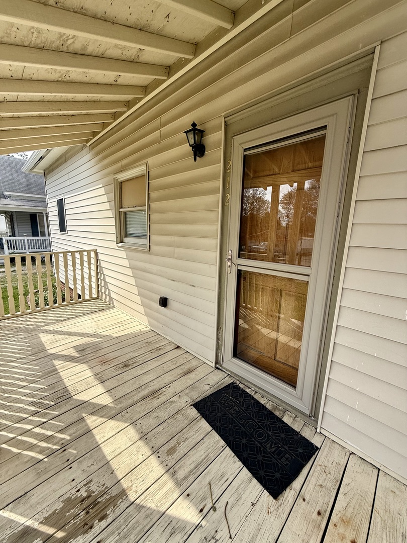 212 West Bodwell Avenue Rantoul, IL 61866 - Photo 3 of 15