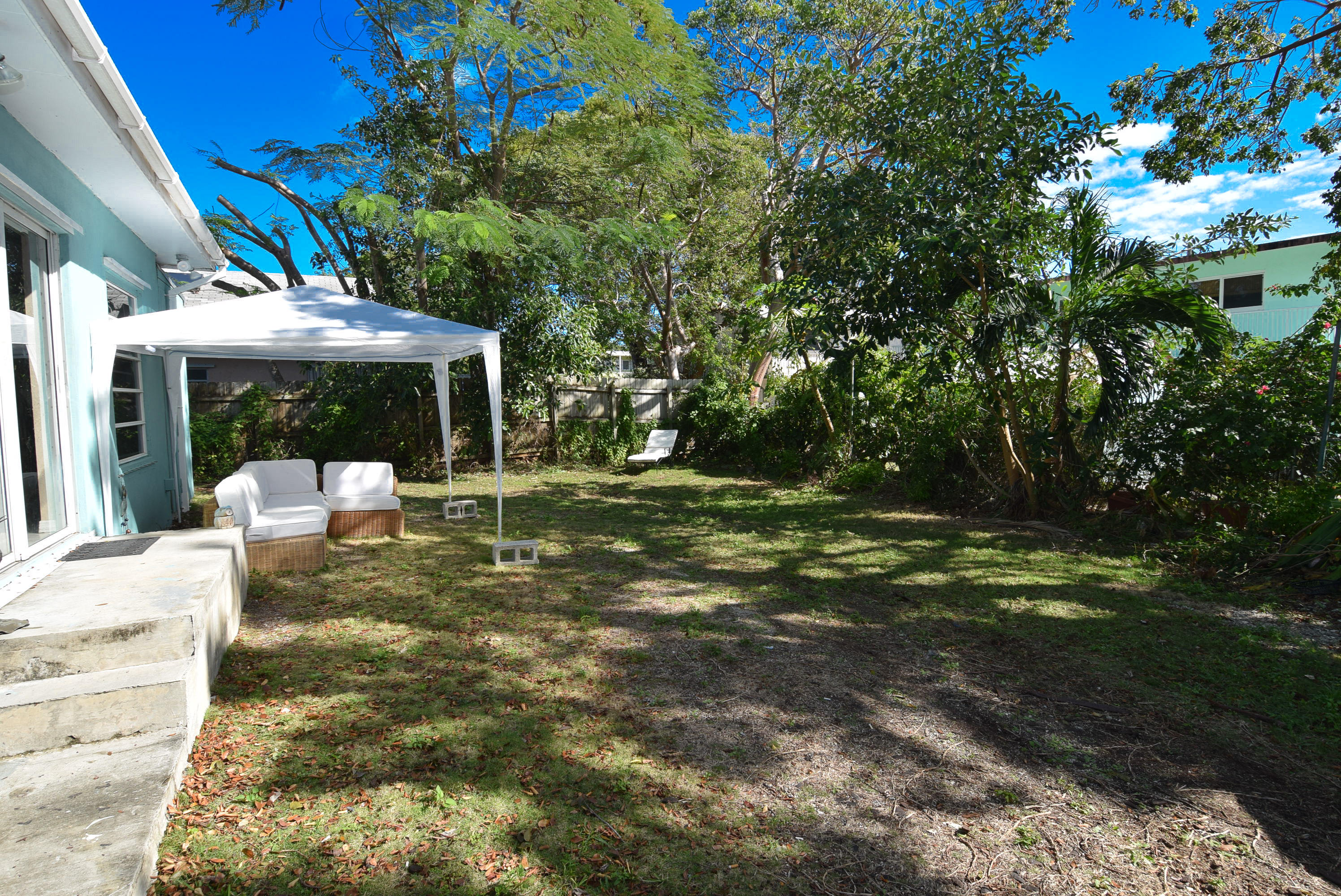 338 3rd Road Key Largo, FL 33037 - Photo 18 of 23 a view of a table and chair in the patio