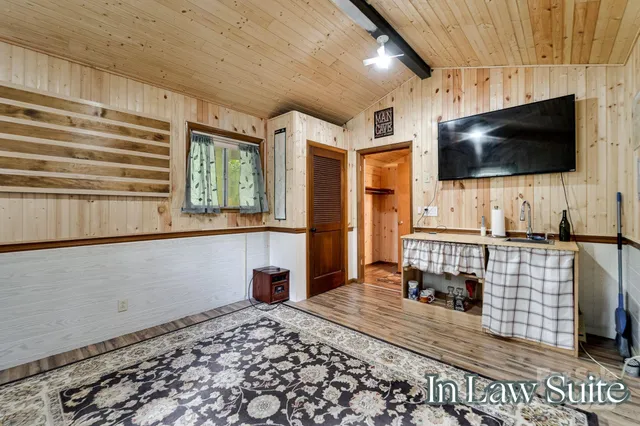 a view of a backyard with plants