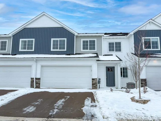 $264,900 | 2002 Apple Lane, Montrose, MN 55363