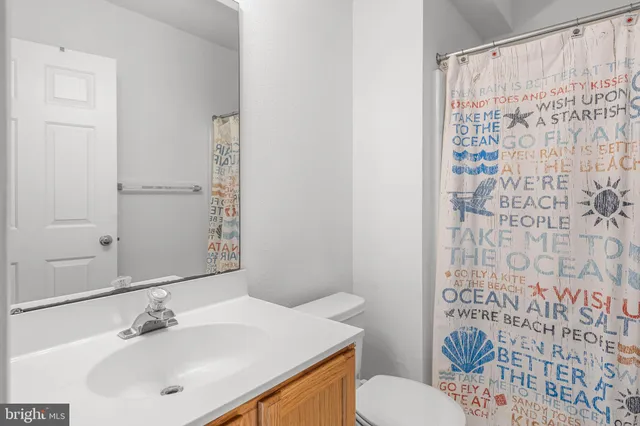 $425,000 | 38179 Greenport Lane, Ocean View, DE 19970