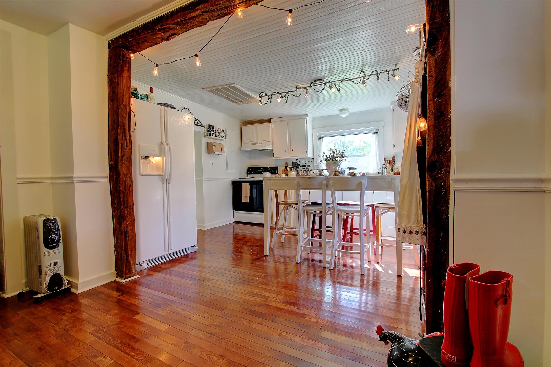9159 Buck Litton Road Lyles, TN 37098 - Photo 5 of 21 Another view of the kitchen from the door to the patio!