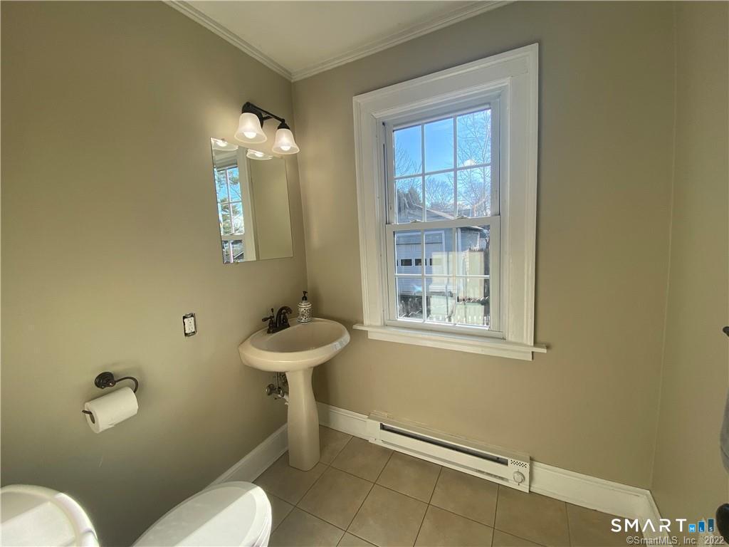 71 Fennbrook Road West Hartford, CT 06119 - Photo 14 of 27