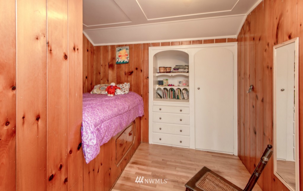 7601 Southeast King Road Port Orchard, WA 98367 - Photo 23 of 25 Gallery Image 23