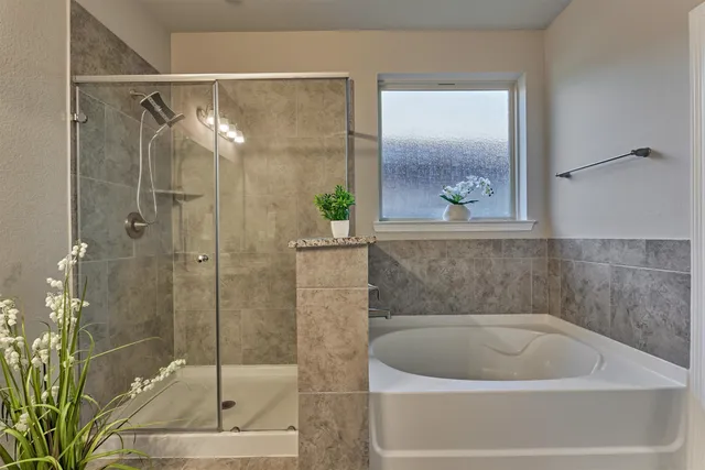 $2,750 | 132 Cobble Medley Court, Conroe, TX 77318