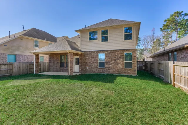 $2,750 | 132 Cobble Medley Court, Conroe, TX 77318