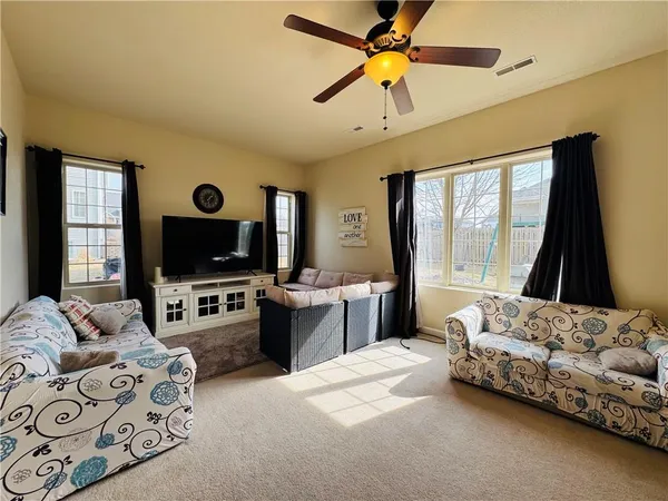 $379,000 | 1160 Andrew Drive, Maryville, MO 64468