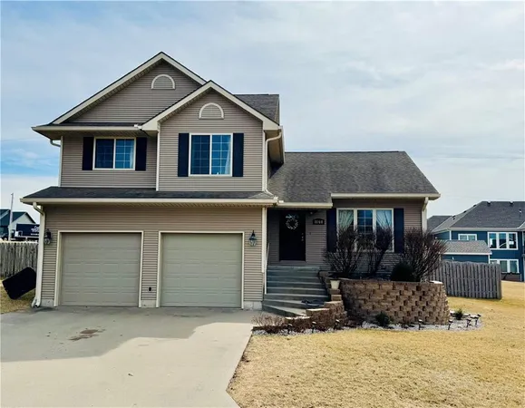 $379,000 | 1160 Andrew Drive, Maryville, MO 64468