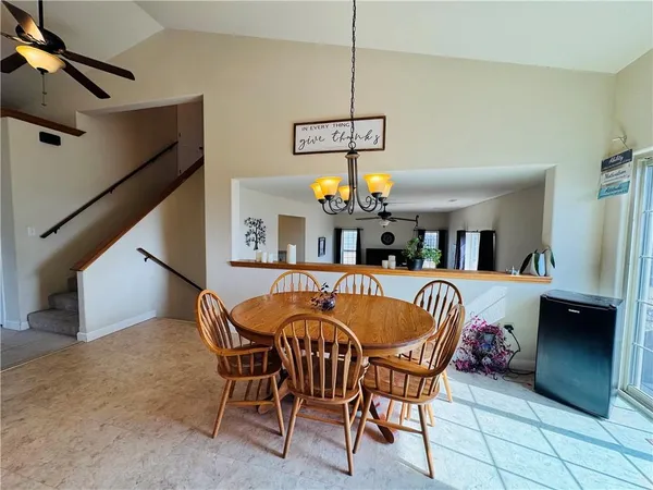 $379,000 | 1160 Andrew Drive, Maryville, MO 64468