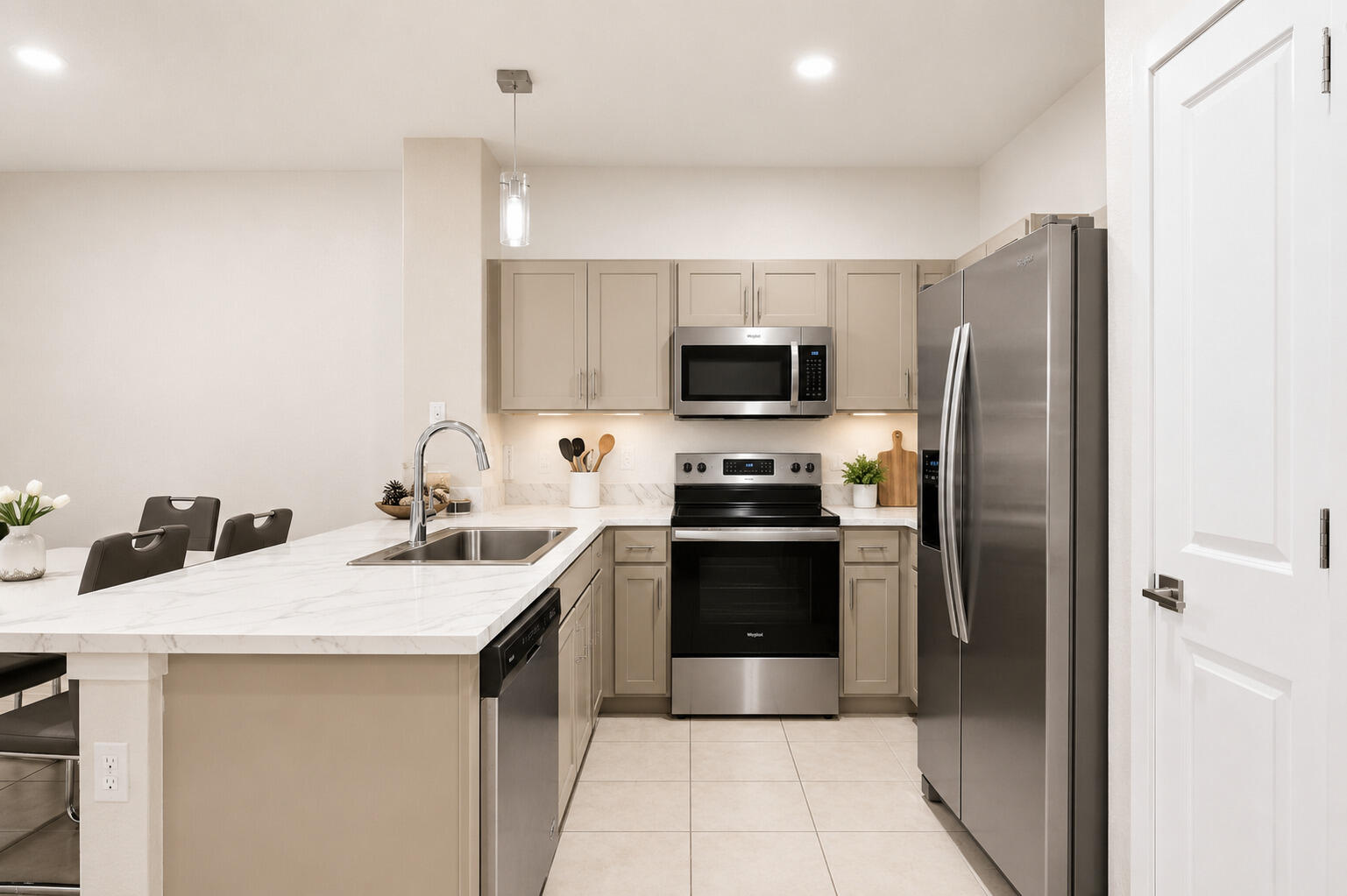113 Bandol Street Riviera Beach, FL 33404 - Photo 5 of 22 5_dcfcc837-ef6f-4bb3-b699-4e3047d357c1.p