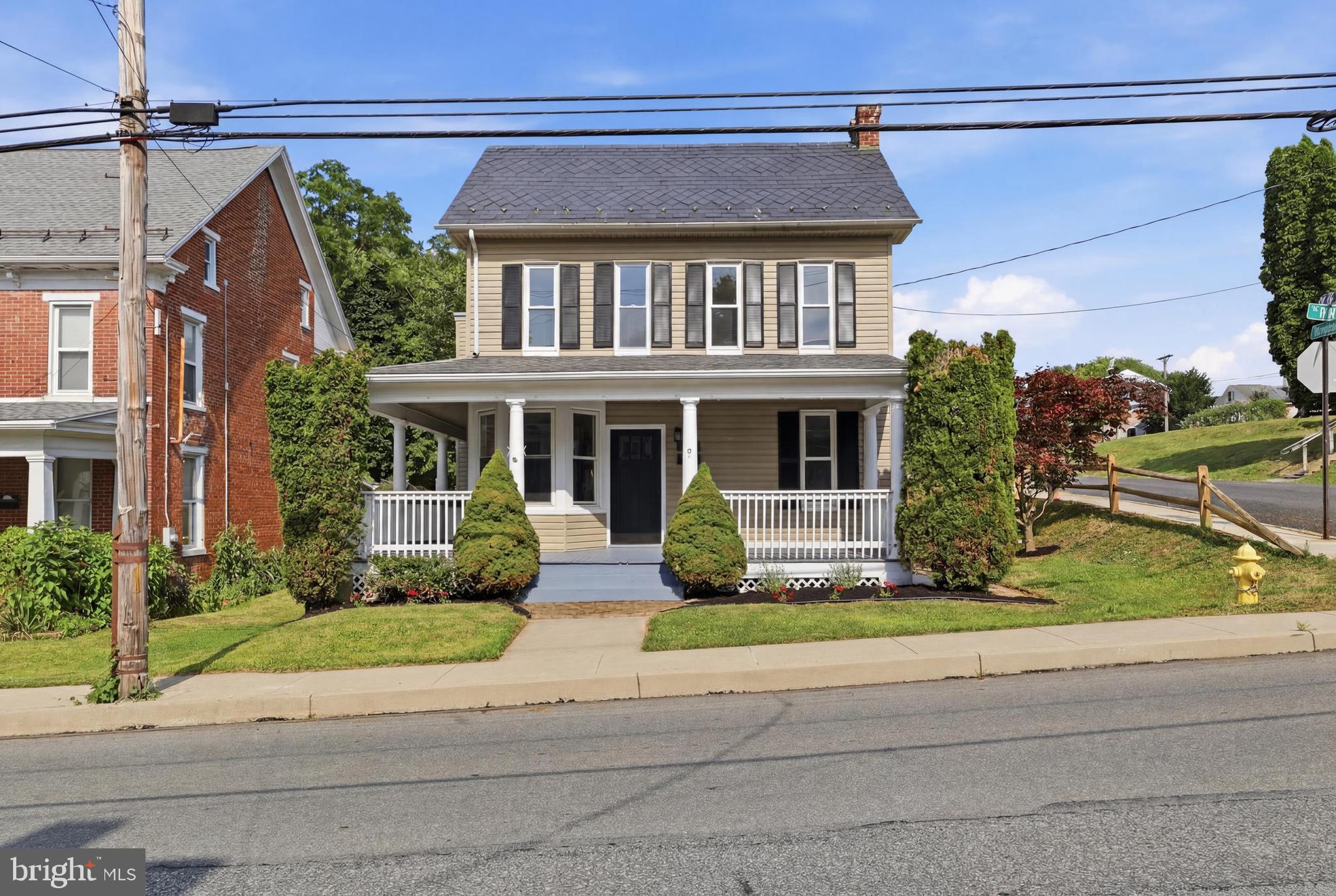 197 South Main Street Yoe, PA 17313 - Photo 1 of 38
