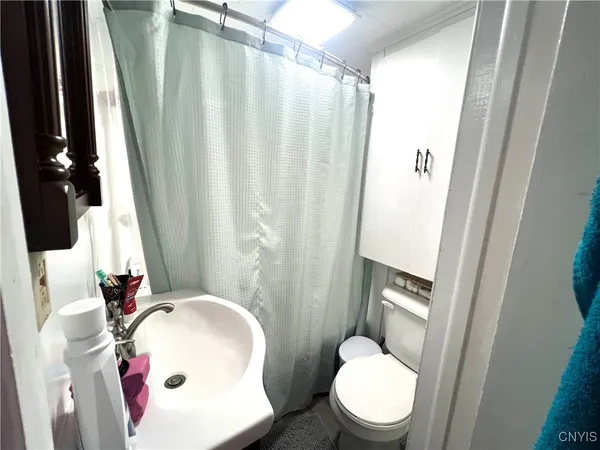 $95,999 | 26 1/2 West Center Street, Cortlandville, NY 13101