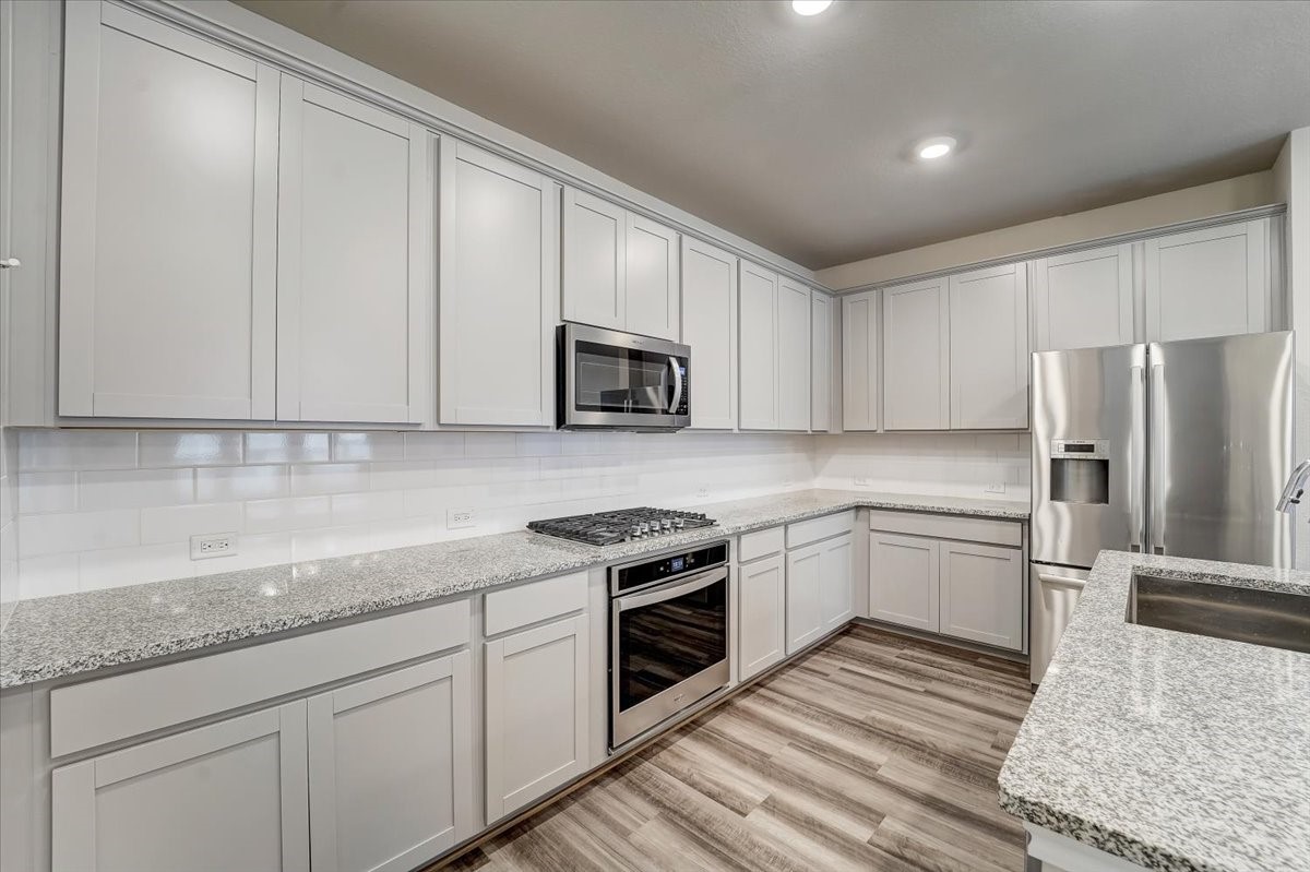 9438 Caddo Ridge Lane Cypress, TX 77433 - Photo 11 of 38