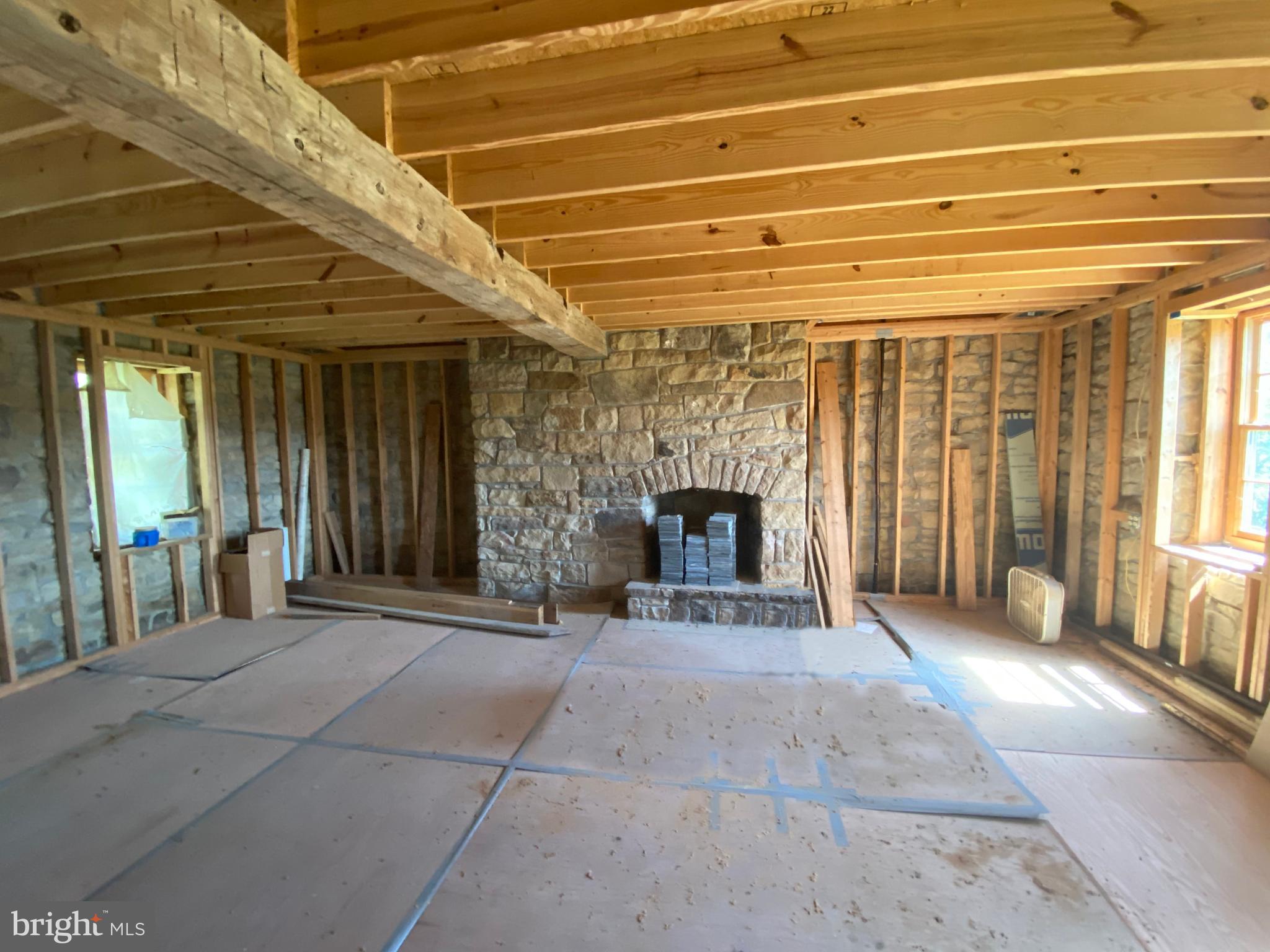 14816S Old Legislative Road Southwest Lonaconing, MD 21539 - Photo 4 of 10 Gallery Image 4