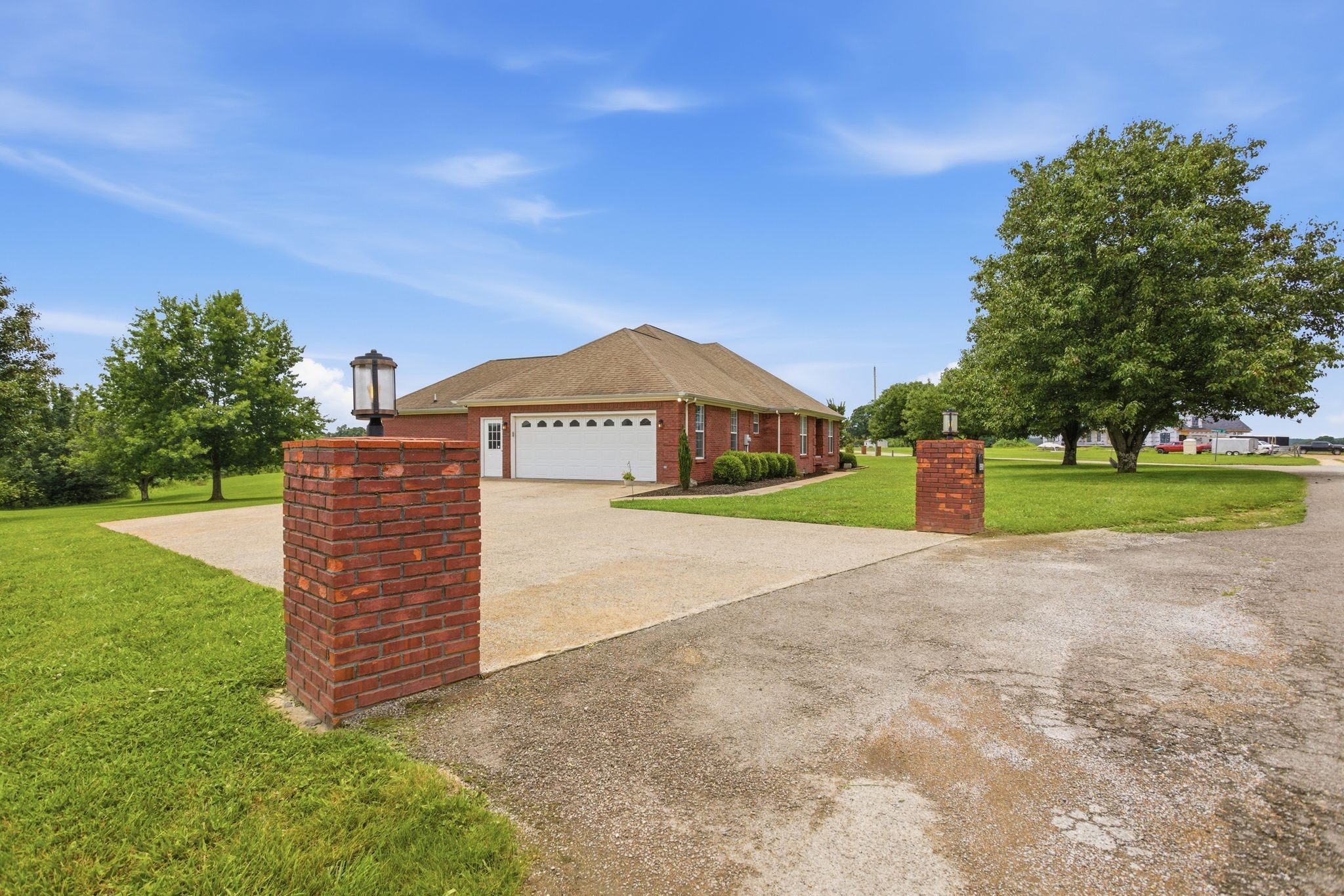 163 Tabor Place Hohenwald, TN 38462 - Photo 2 of 49