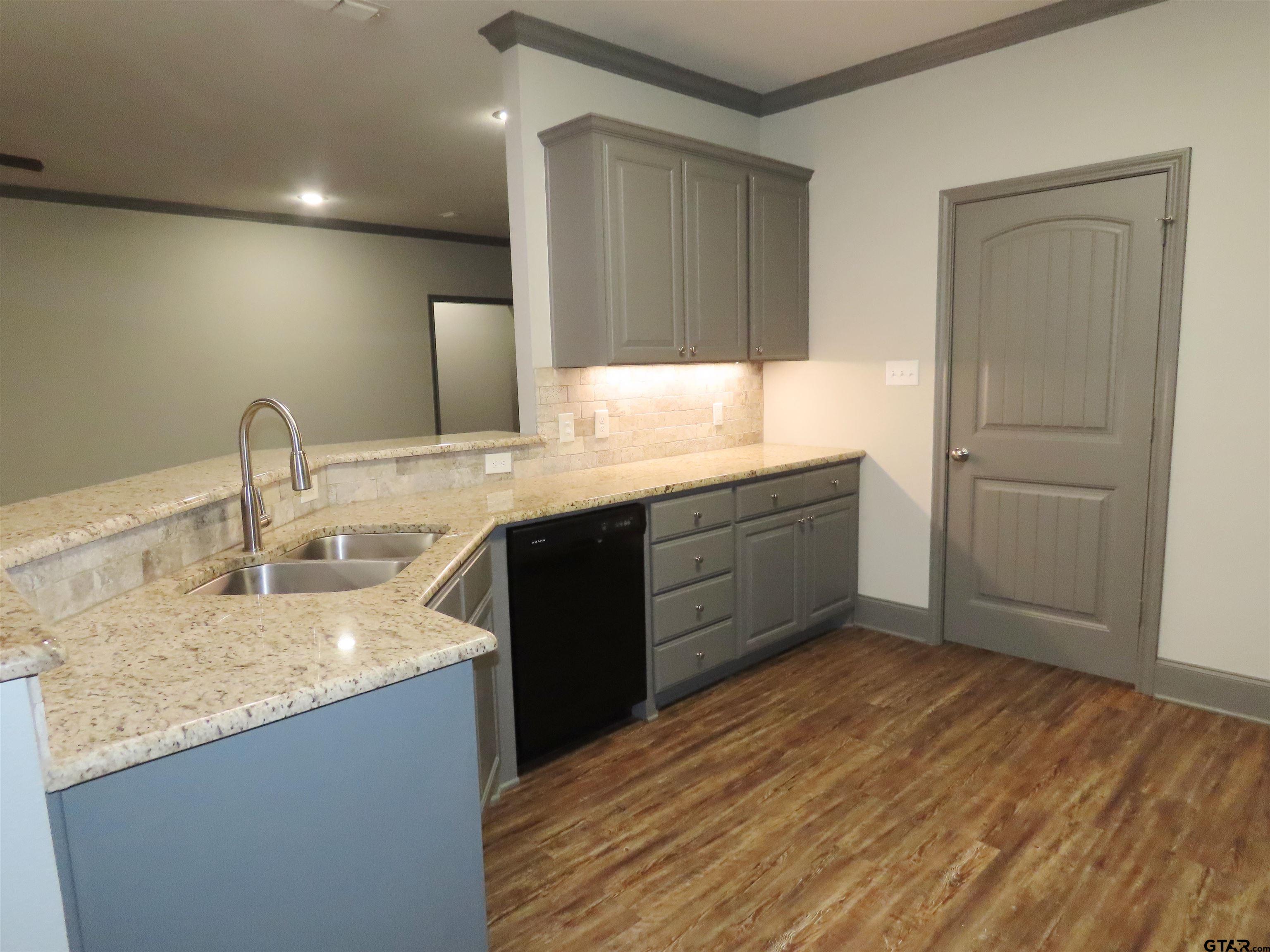 2528 Guinn Farms Road Tyler, TX 75707 - Photo 8 of 35