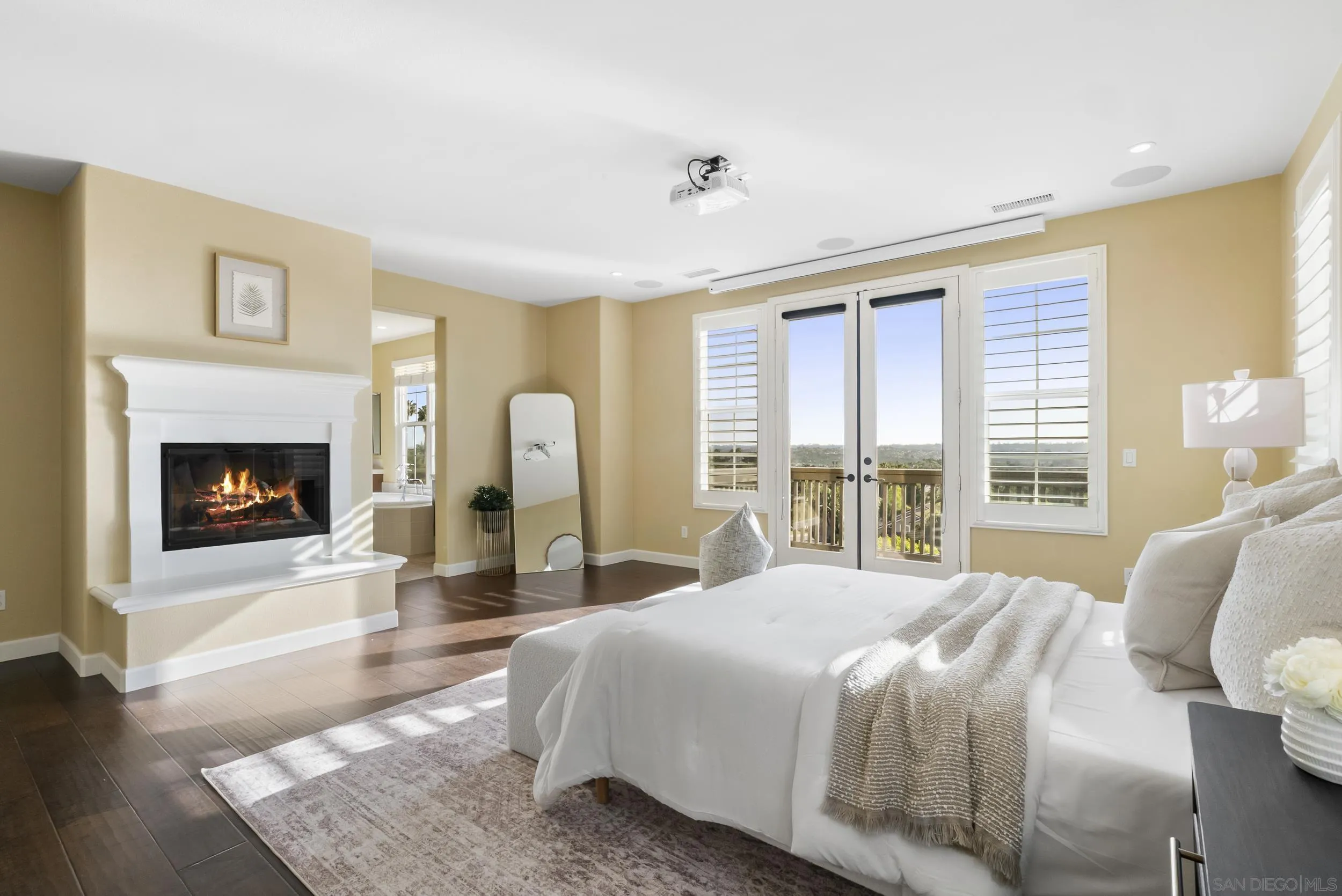 7663 Circulo Sequoia Carlsbad, CA 92009 - Photo 15 of 34