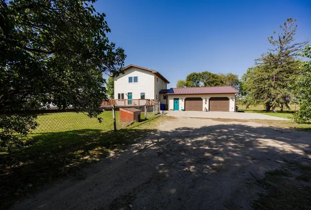 $269,900 | 6018 6th Street, Lake Park, MN 56554