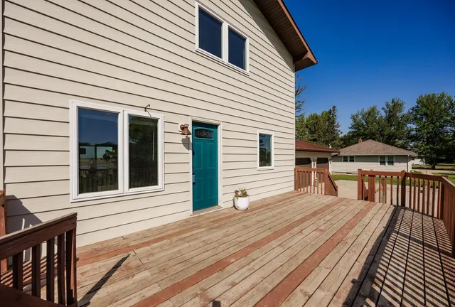 $269,900 | 6018 6th Street, Lake Park, MN 56554