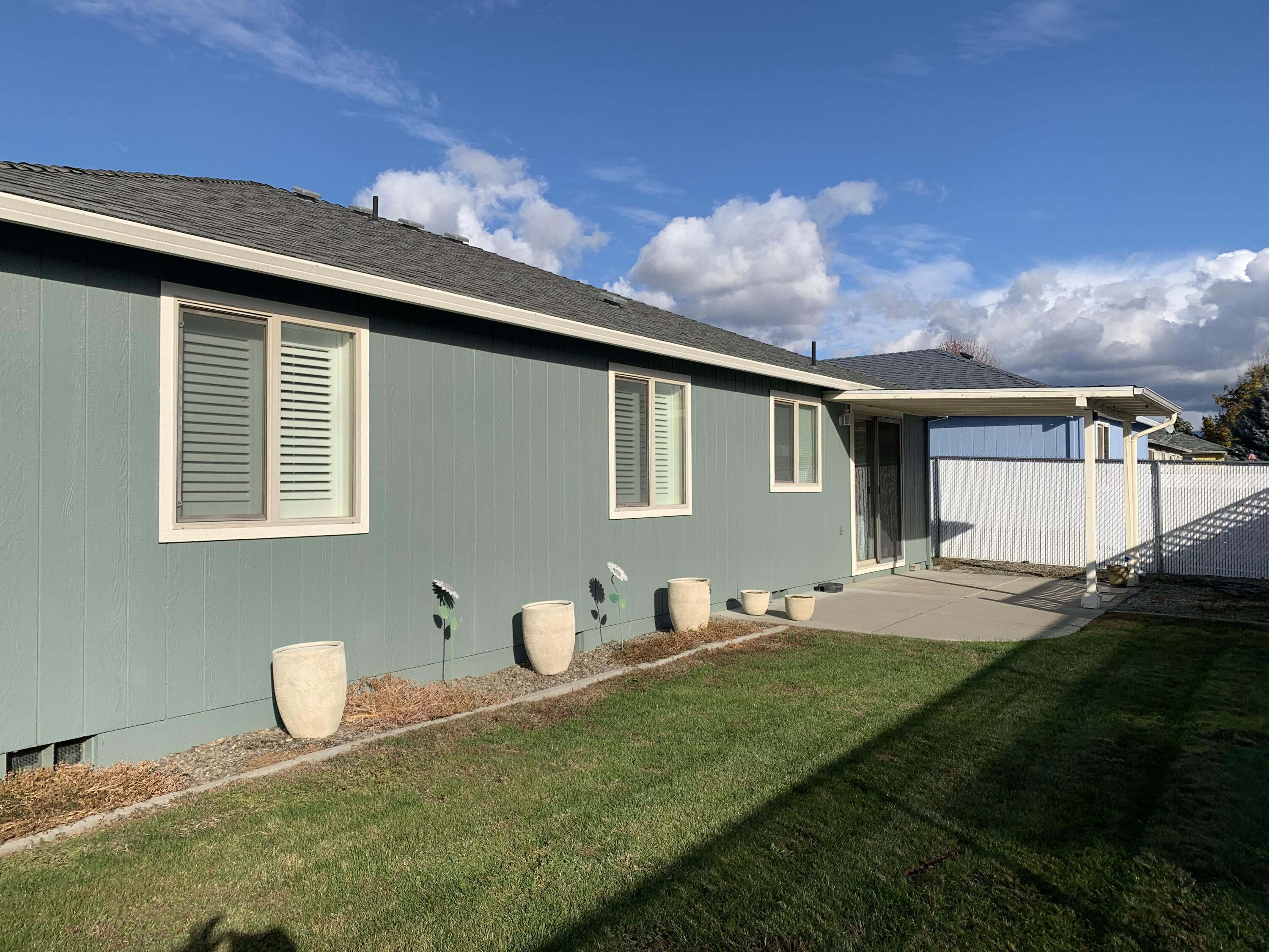 644 Andrea Way Eagle Point, OR 97524 - Photo 30 of 36 IMG-3998