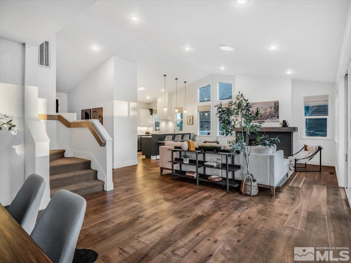 110 Sequoia Drive Stateline, NV 89449 - Photo 4 of 20 Photo 4