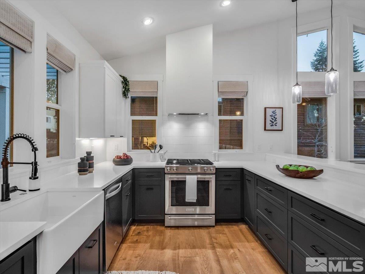 110 Sequoia Drive Stateline, NV 89449 - Photo 7 of 20 Photo 8