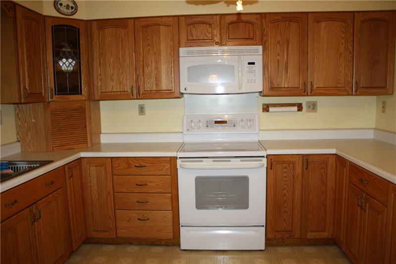 509 South Eberhart Road Butler, PA 16001 - Photo 7 of 14