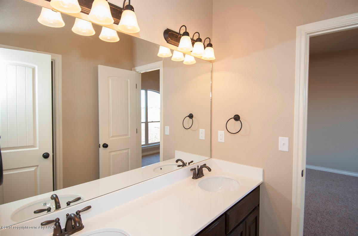 19001 Quail Crossing Road Bushland, TX 79124 - Photo 28 of 34 BATHROOM 3 VIEW 1