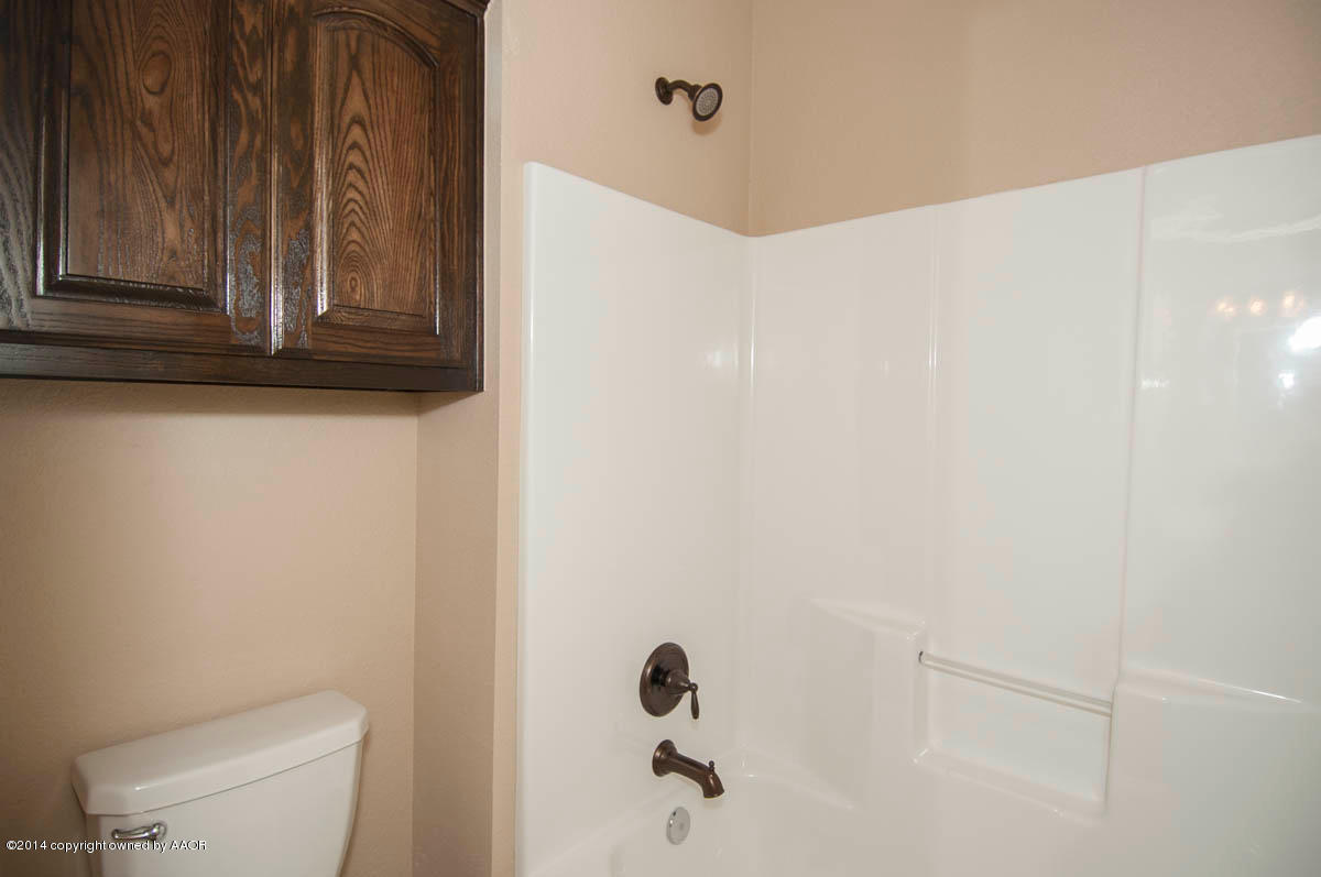 19001 Quail Crossing Road Bushland, TX 79124 - Photo 29 of 34 BATHROOM 3 VIEW 2