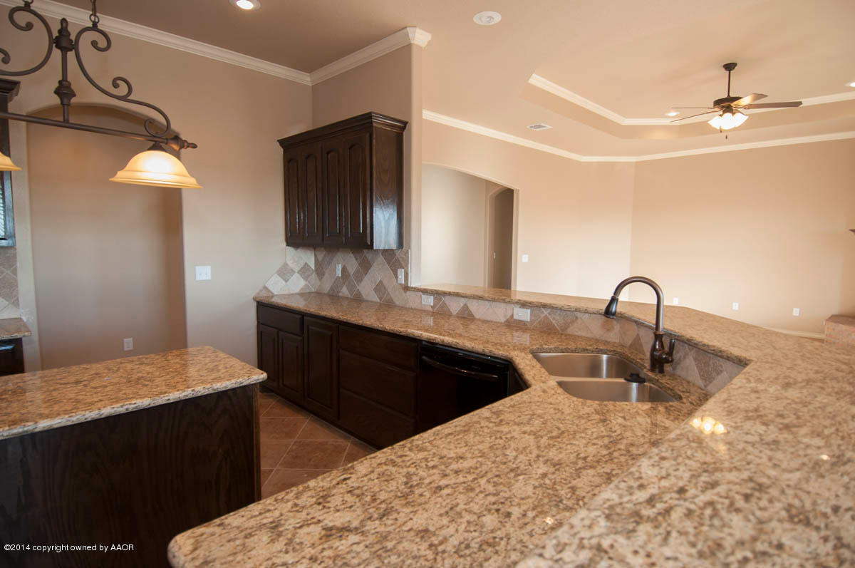 19001 Quail Crossing Road Bushland, TX 79124 - Photo 9 of 34 KITCHEN VIEW 4