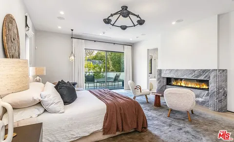 $9,975,000 | 324 South Medio Drive, Los Angeles, CA 90049