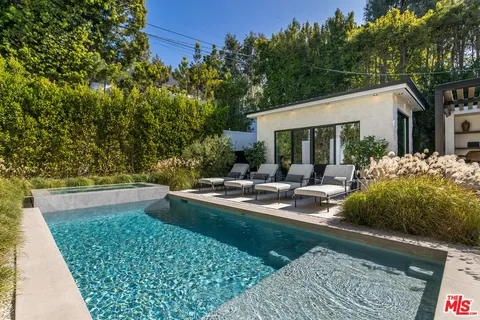 $9,975,000 | 324 South Medio Drive, Los Angeles, CA 90049