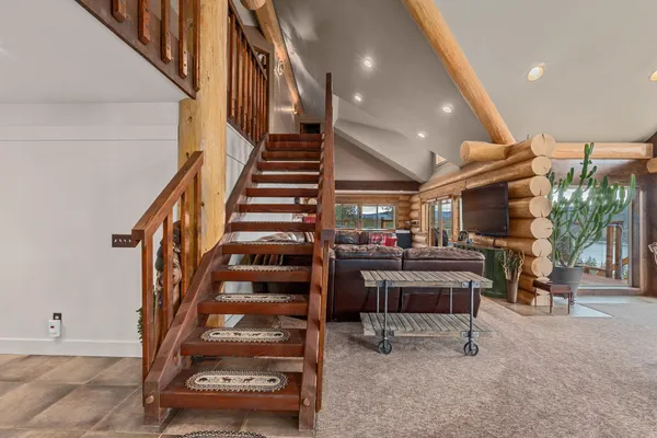 $1,149,000 | 33905 Winterwood Lane East, Unit E, Davenport, WA 99122