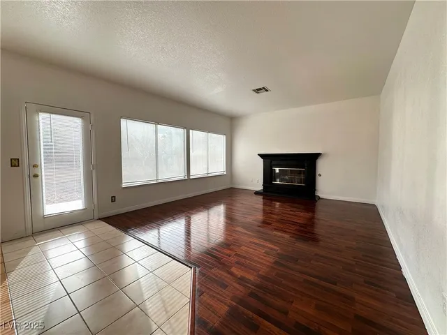 $2,428 | 7913 Waterfalls Avenue, Las Vegas, NV 89128