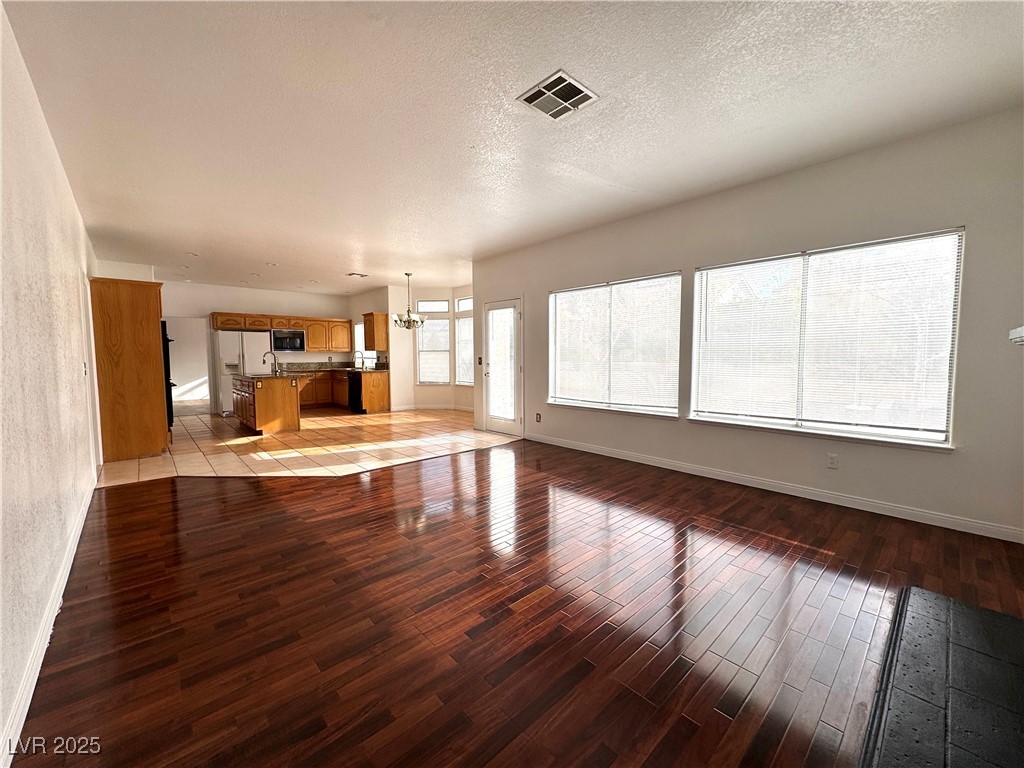 7913 Waterfalls Avenue Las Vegas, NV 89128 - Photo 16 of 45