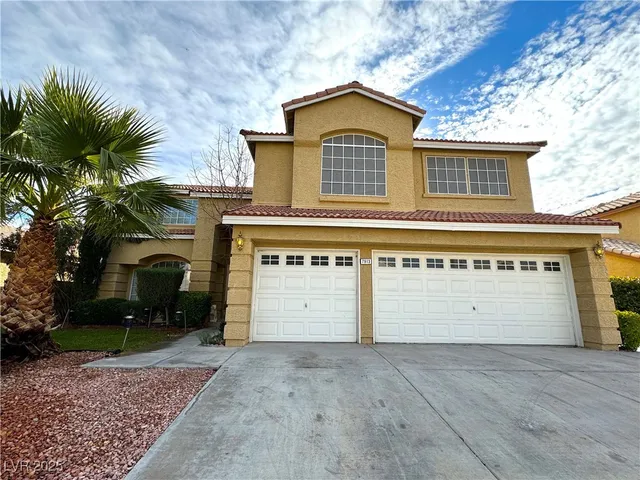 $2,428 | 7913 Waterfalls Avenue, Las Vegas, NV 89128