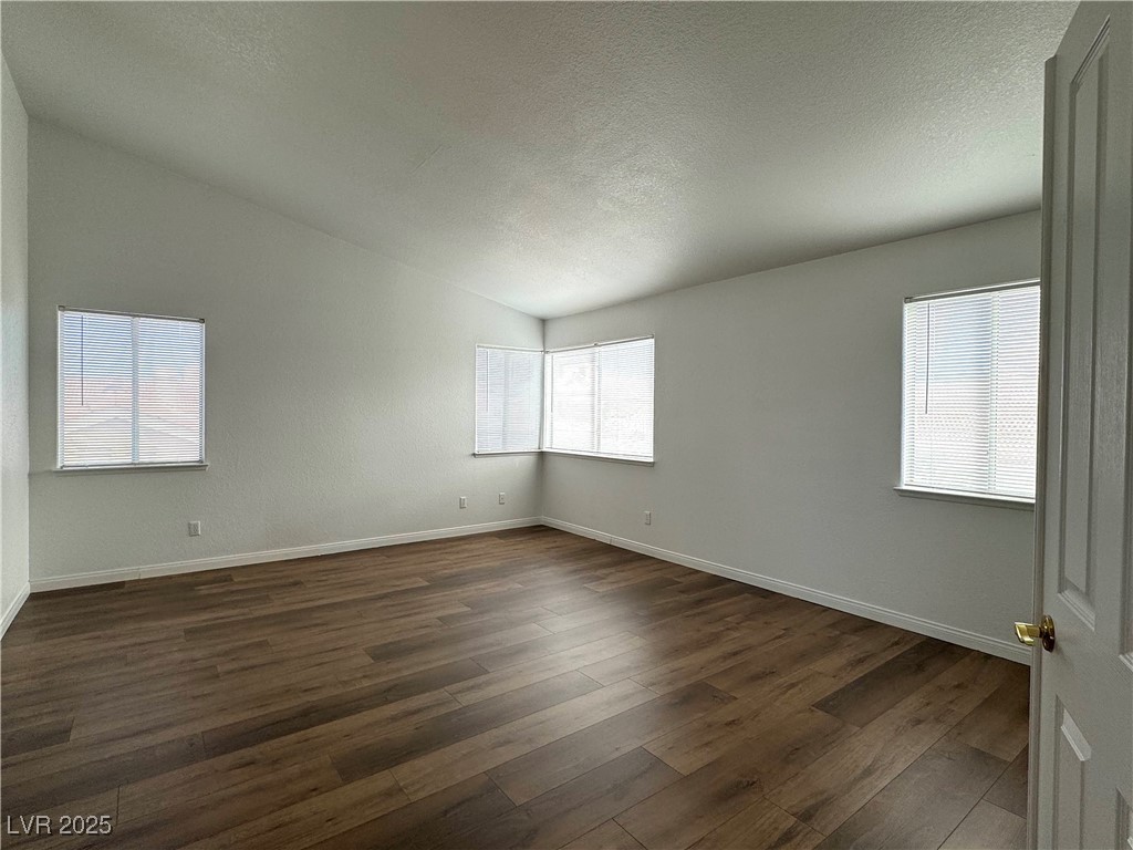 7913 Waterfalls Avenue Las Vegas, NV 89128 - Photo 23 of 45