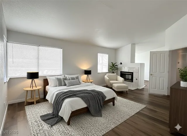 $2,428 | 7913 Waterfalls Avenue, Las Vegas, NV 89128