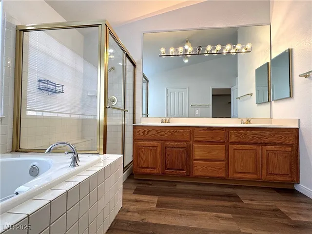 $2,428 | 7913 Waterfalls Avenue, Las Vegas, NV 89128