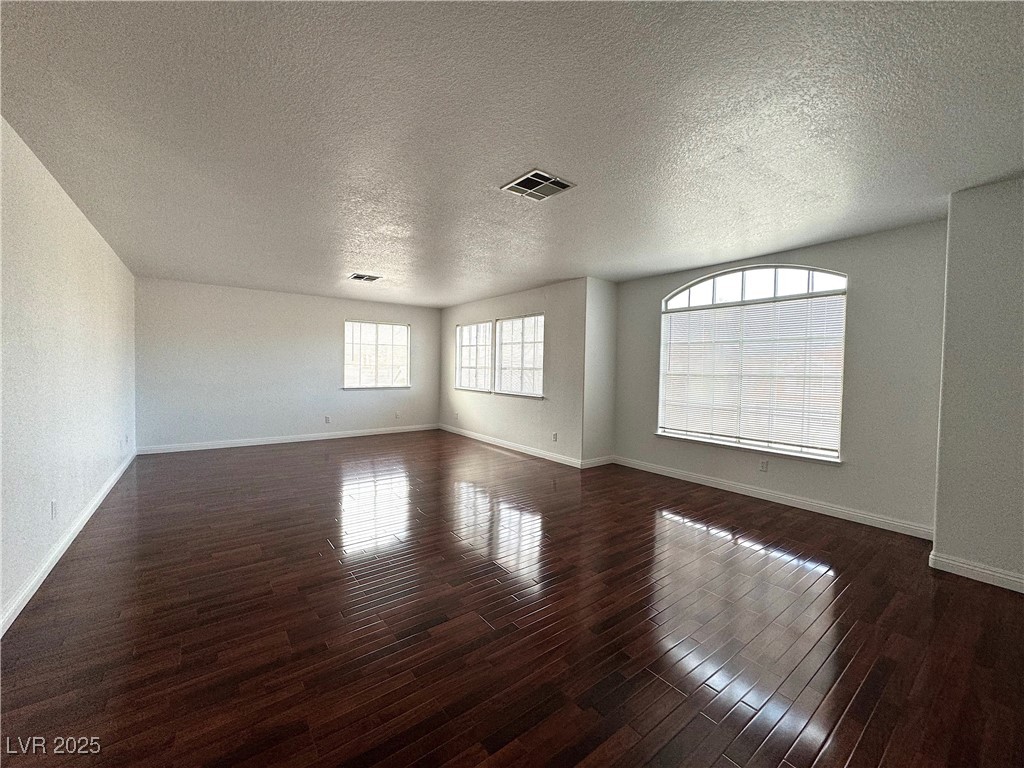 7913 Waterfalls Avenue Las Vegas, NV 89128 - Photo 32 of 45