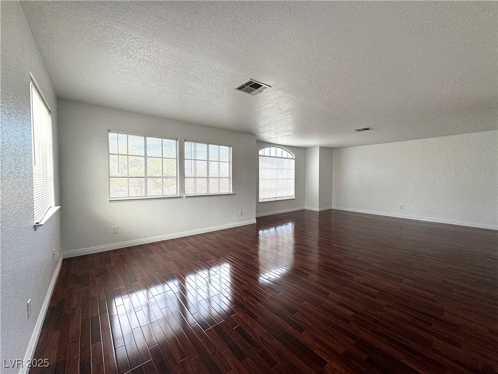 7913 Waterfalls Avenue Las Vegas, NV 89128 - Photo 34 of 45