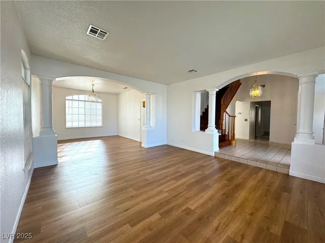 $2,428 | 7913 Waterfalls Avenue, Las Vegas, NV 89128