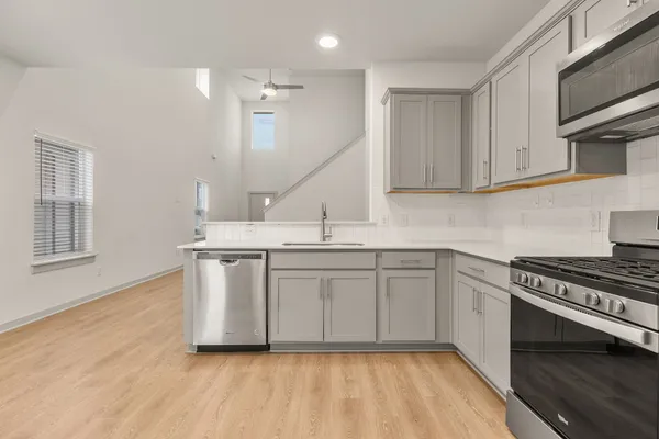 $1,999 | 117 New Hampton Way, San Marcos, TX 78666