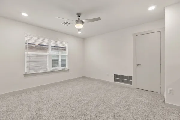 $1,999 | 117 New Hampton Way, San Marcos, TX 78666