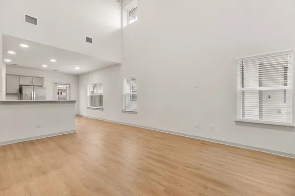 $1,999 | 117 New Hampton Way, San Marcos, TX 78666