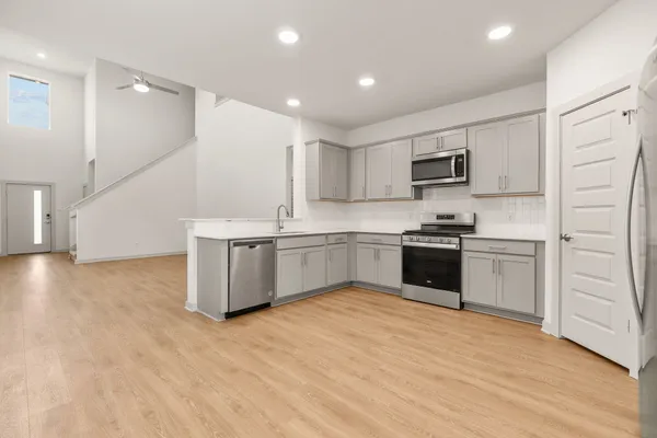 $1,999 | 117 New Hampton Way, San Marcos, TX 78666