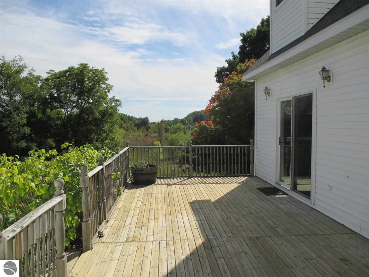 11002 Craig Road Traverse City, MI 49686 - Photo 34 of 50 1791087-33.JPG